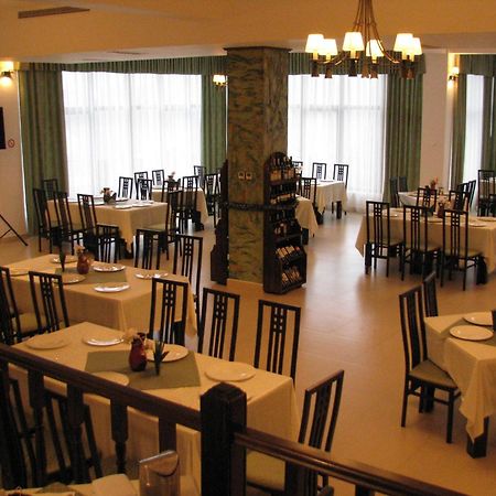 Hotel Orizont Călimăneşti Extérieur photo