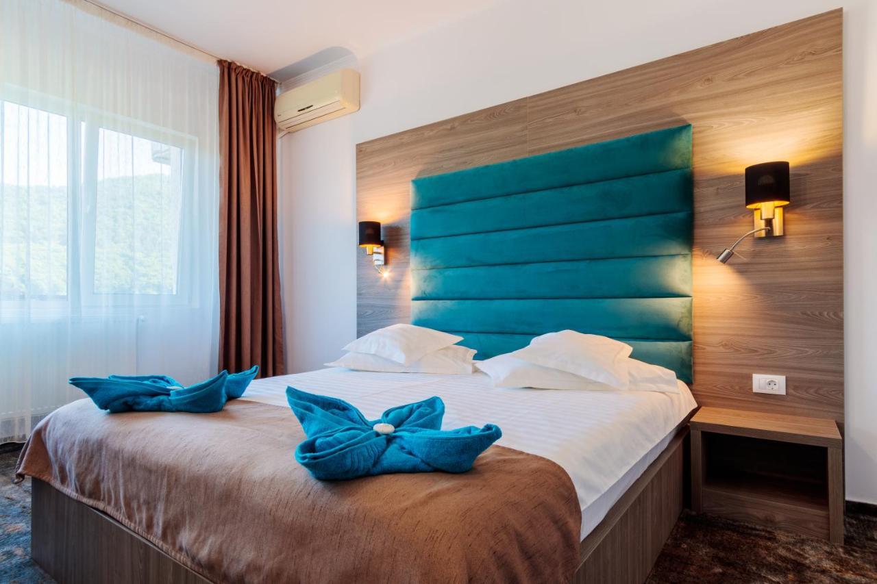 Hotel Orizont Călimăneşti Extérieur photo