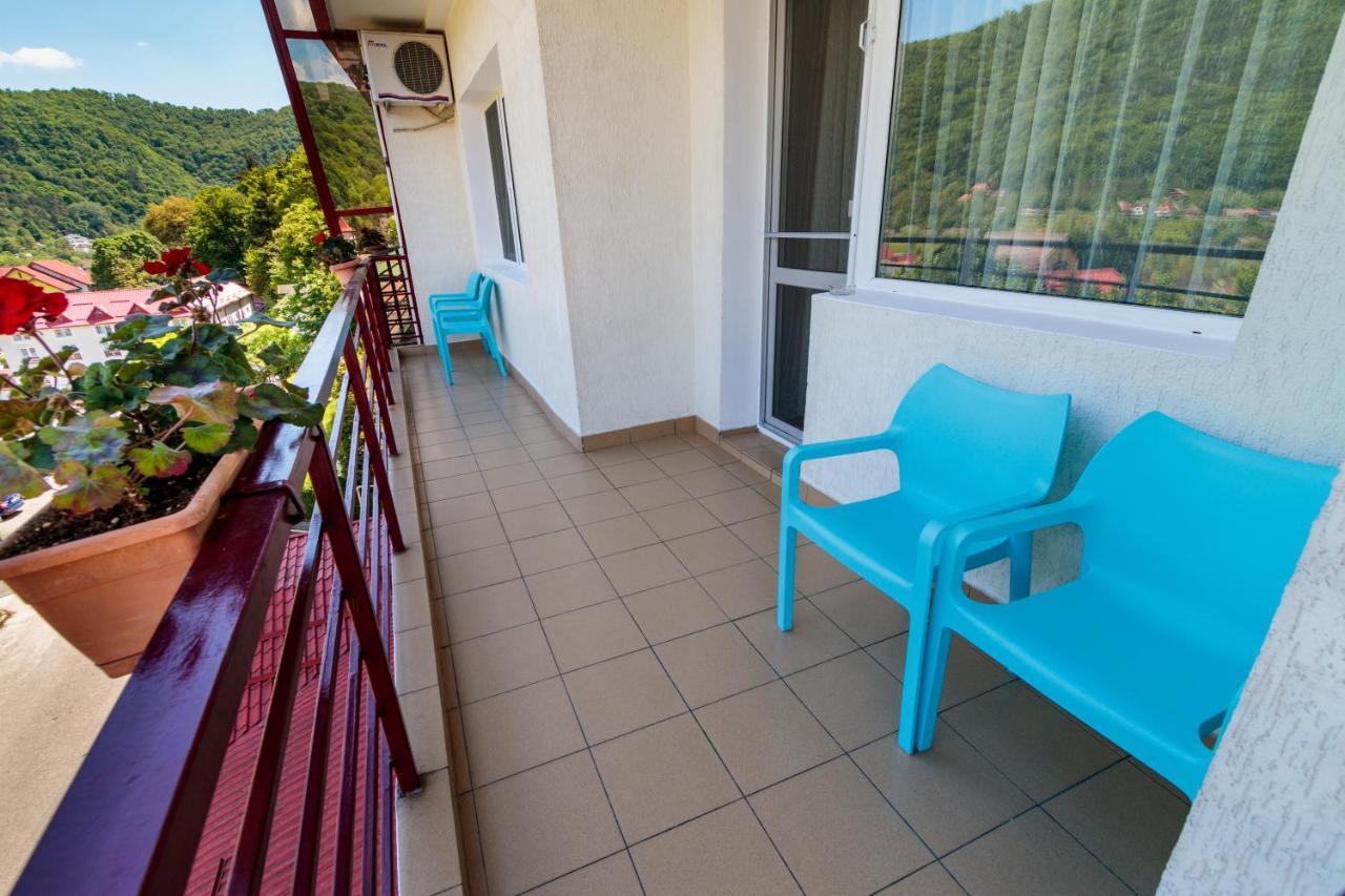Hotel Orizont Călimăneşti Extérieur photo