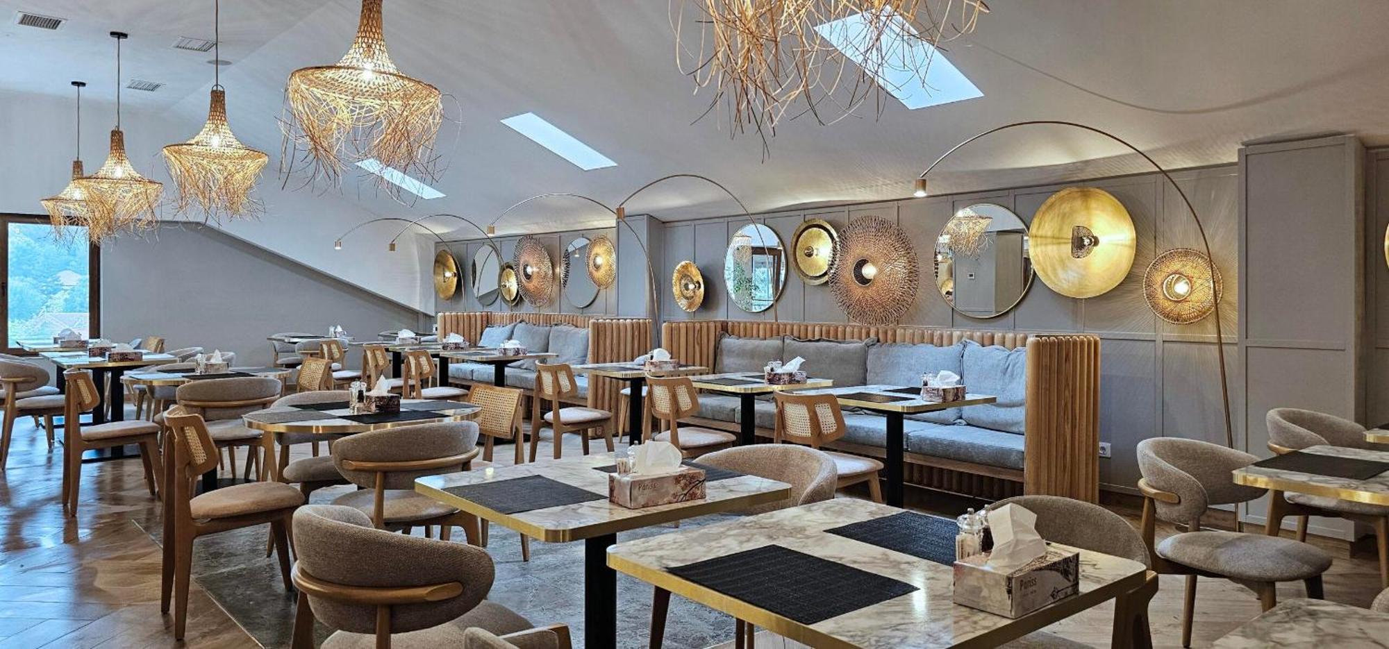Hotel Orizont Călimăneşti Extérieur photo