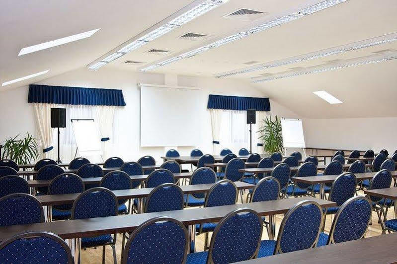Hotel Orizont Călimăneşti Extérieur photo