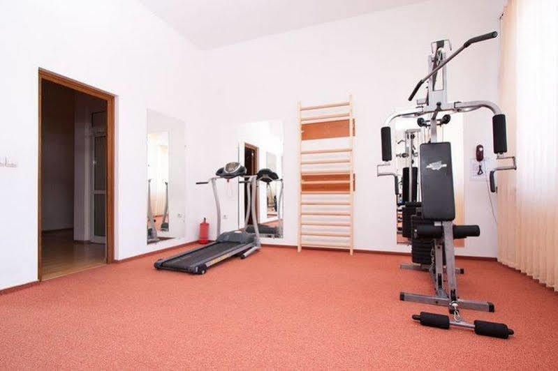 Hotel Orizont Călimăneşti Extérieur photo